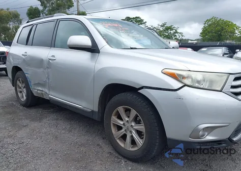 2011 Toyota Highlander Se V6 из США, поврежденный, VIN 5TDBK3EH9BS084094